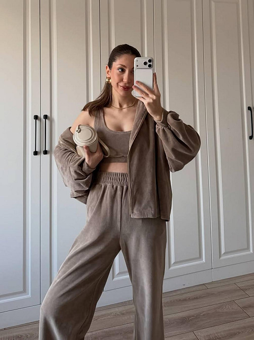 Жіночий стильний костюм-трійка: кофта топ і штани з турецького плюшевого велюру Бежевий, 42/44 Одеса - фото 1