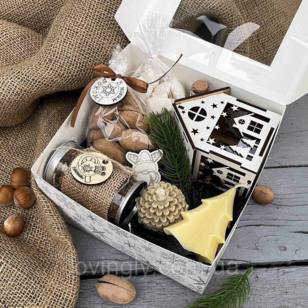Святковий подарунковий набір — свічки з натурального воску, будиночок з підсвіткою, солодощі та спеції Ірпінь - фото 6