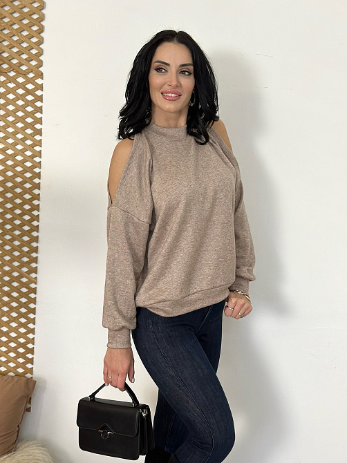 Жіноча ангорова кофта з розрізами "Girl" оптом | Норма | Розпродаж моделі Київ - фото 9