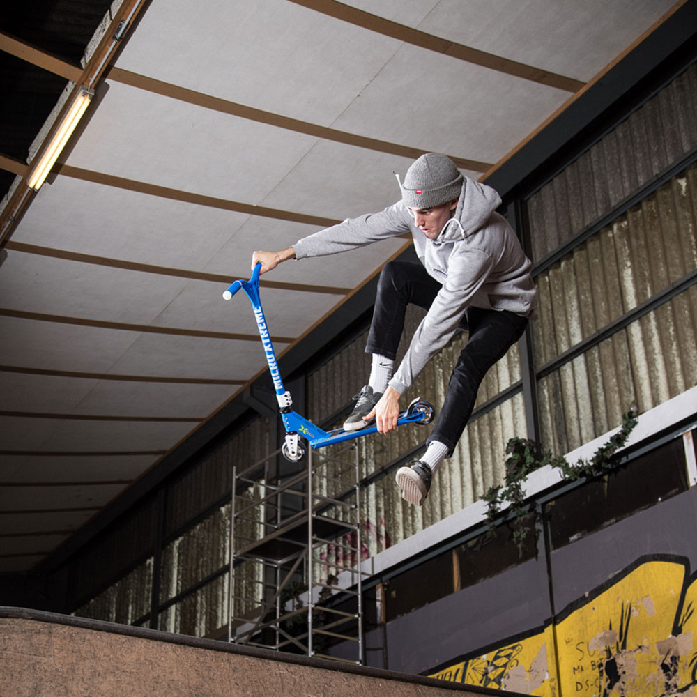 Самокат Micro серії Trixx & Ramp - Синій Дніпро - фото 4