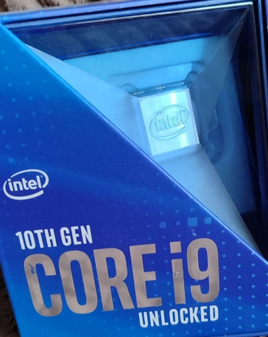 Процессор Intel Core i9-10900K 3.7GHz/20MB (BX8070110900K) Киев - изображение 3