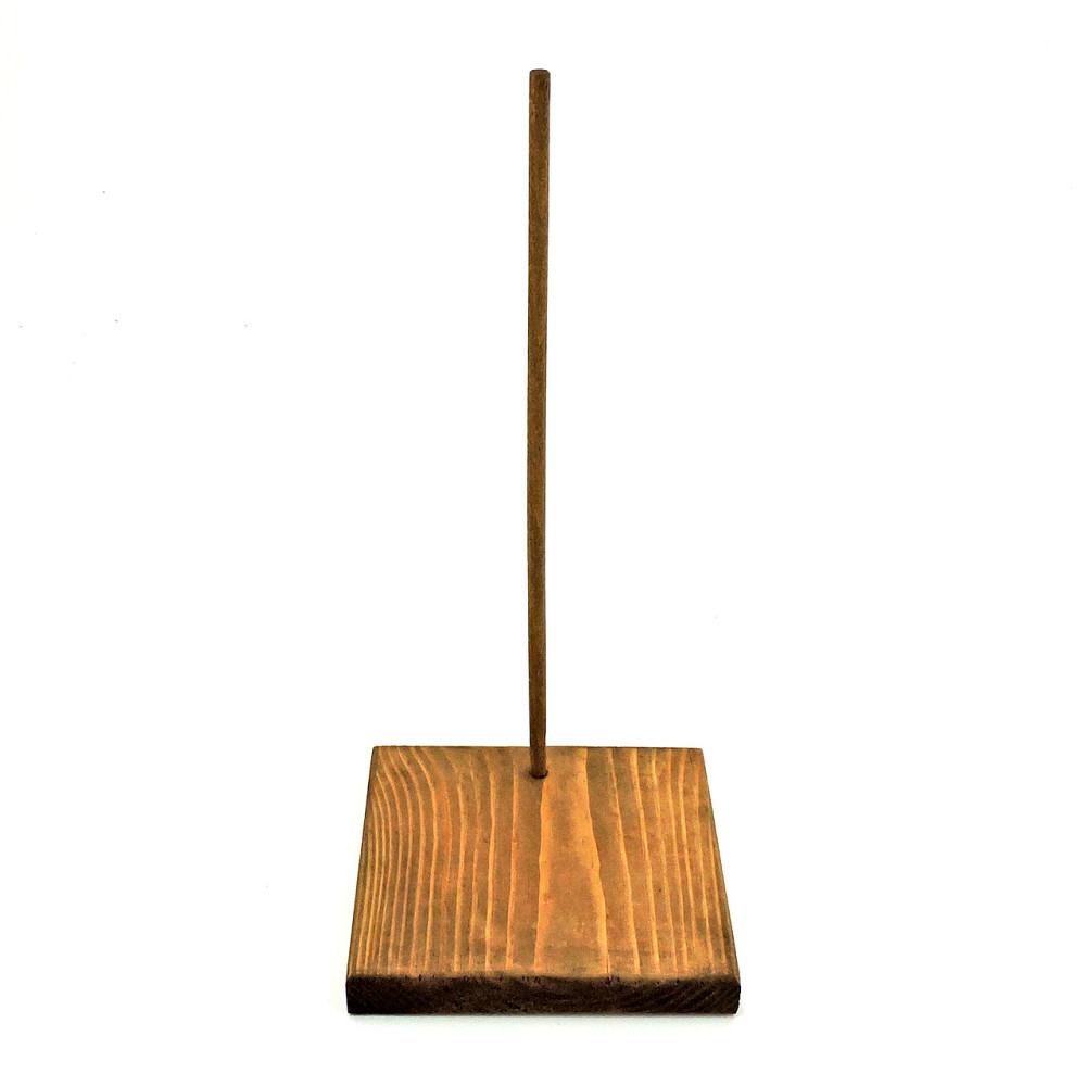 Подставка для кукол 