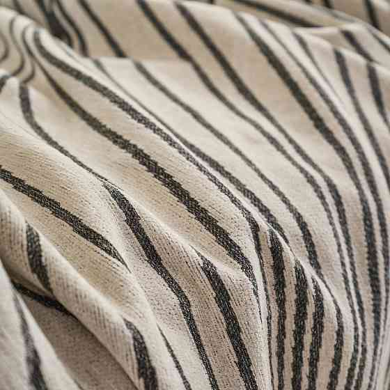 Плед покрывало на диван или кровать,чехол накидка 180х230 см для мягкой мебели, бежевий в серую полосу Каменец-Подольский