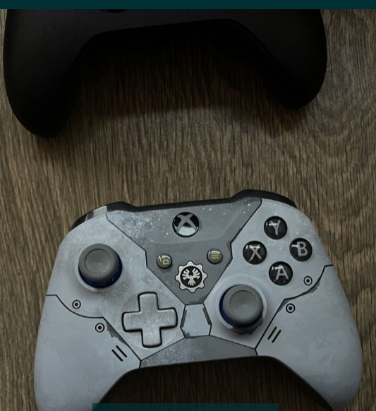 Приставка Xbox One X 1TB , Gears of War limited edition Київ - фото 3