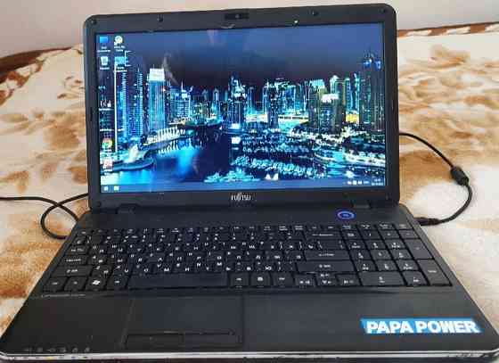 Ноутбук: Fujitsu Lifebook AH512/ Core i3 , 2330M/ 4Gb / 320Gb. Intel HD3000 , 2Gb. Киев