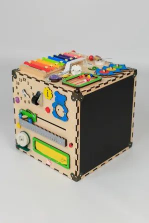 Бізікуб із фанери без фарби Бізікуб 30*30*30 Розвивальний дитячий куб Бізіборд Київ