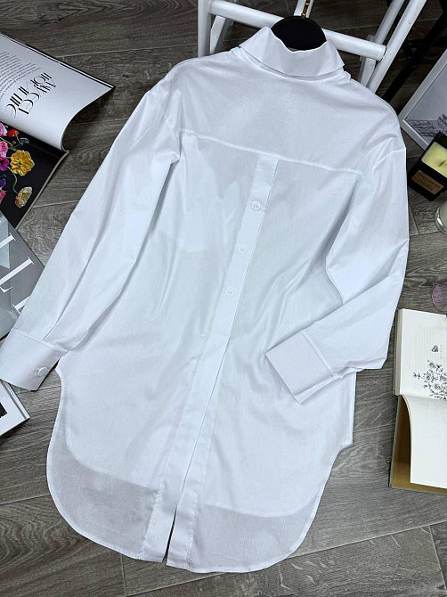 Женская базовая удлиненная рубашка с пуговицами по спине турецкий коттон Белый, 46/48 Одесса - изображение 4