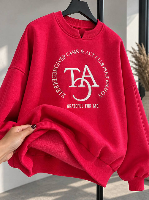 Свитшот женский OLIVIA 2479 oversize утепленный на флисе с вышивкой one size, малиновий, one size Киев - изображение 19