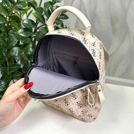 Жіночий рюкзак класичний брендовий. Жіночий маленький брендовий рюкзак Бежевий Київ