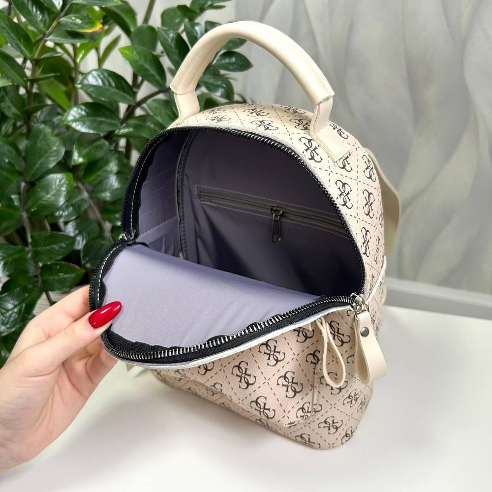 Женский рюкзак классический брендовый. Женский маленький брендовый рюкзак Бежевый 816 Киев - изображение 2