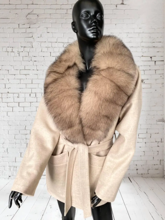 Женское пальто с меховым воротником Бежевый 2, 56 Харьков