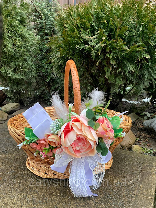Кошик із прикрасою, плетений Київ - фото 1