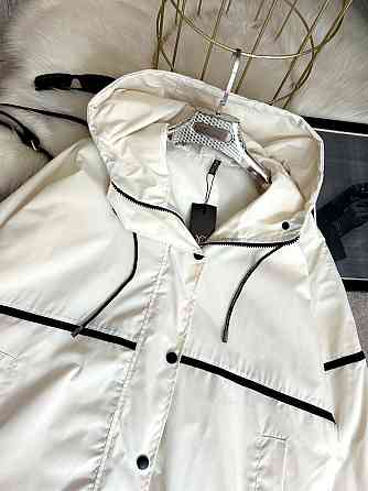 Женская ветровка оверсайз с двойным капюшоном плащевка эмми Белый, 42/46 Одесса