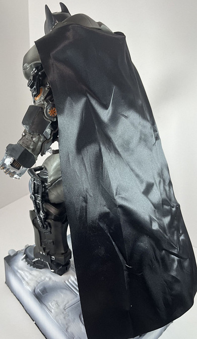 Фігурка Бетмен з гри Batman Arkham Origins з підсвіткою. Харків - фото 3