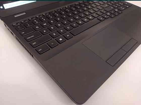 Ноутбук DELL Latitude 5501/ 15.6