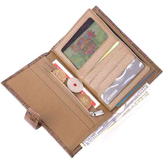 Необычное мужское портмоне с хлястиком из натуральной кожи с тиснением под крокодила KARYA 21196 Киев