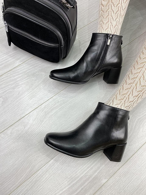 Stepter Черевики жіночі STEPTER чорні натуральна шкіра каблук 5.5см висота 10см 35р.-22.5см 37р Коломыя - изображение 2